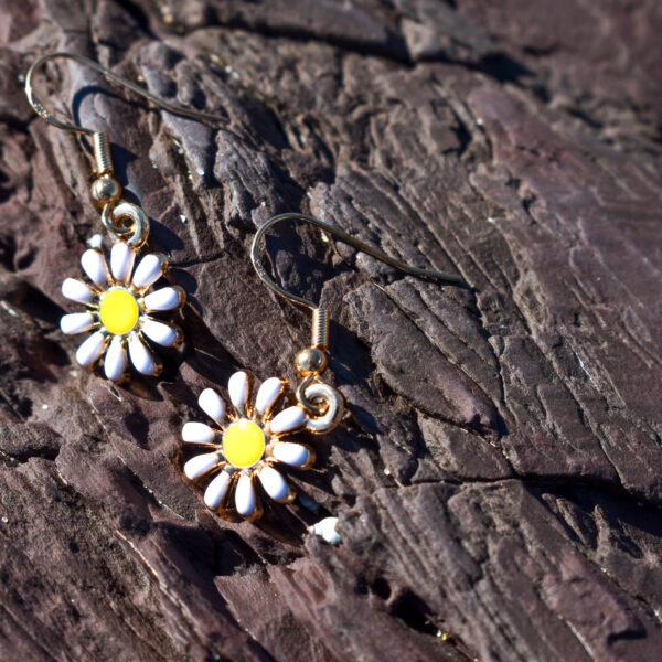 Daisy Love Pairs Earring