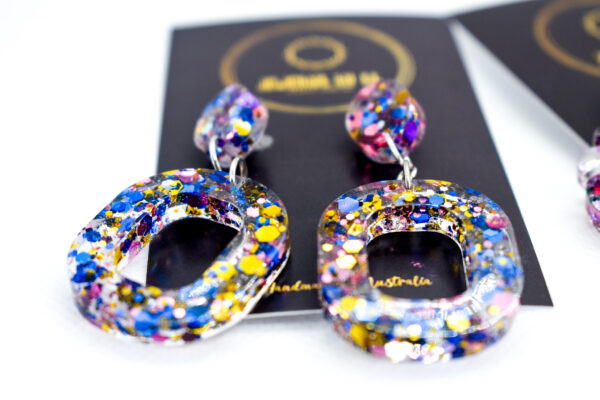 Party Earrings Duo : Tropical Leaf & Square Deco Drop Earrings - Image 3